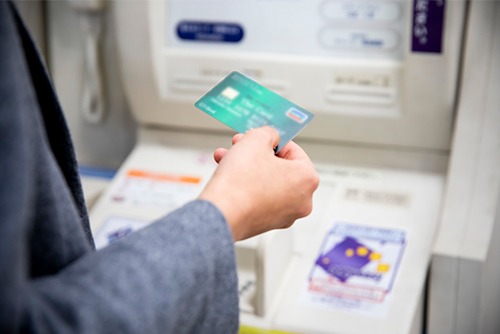 2.高額なものはカードローンで賢く買おう