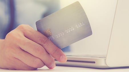 クレジットカード再発行の手続き方法と注意点
