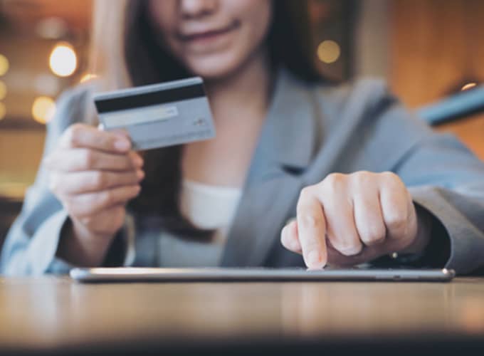 インターネットショッピングで使うのはちょっと心配です。