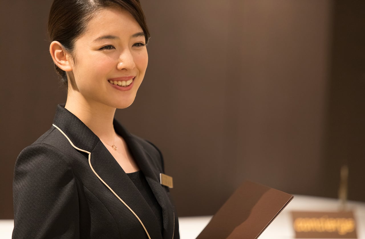 コンシェルジュデスク